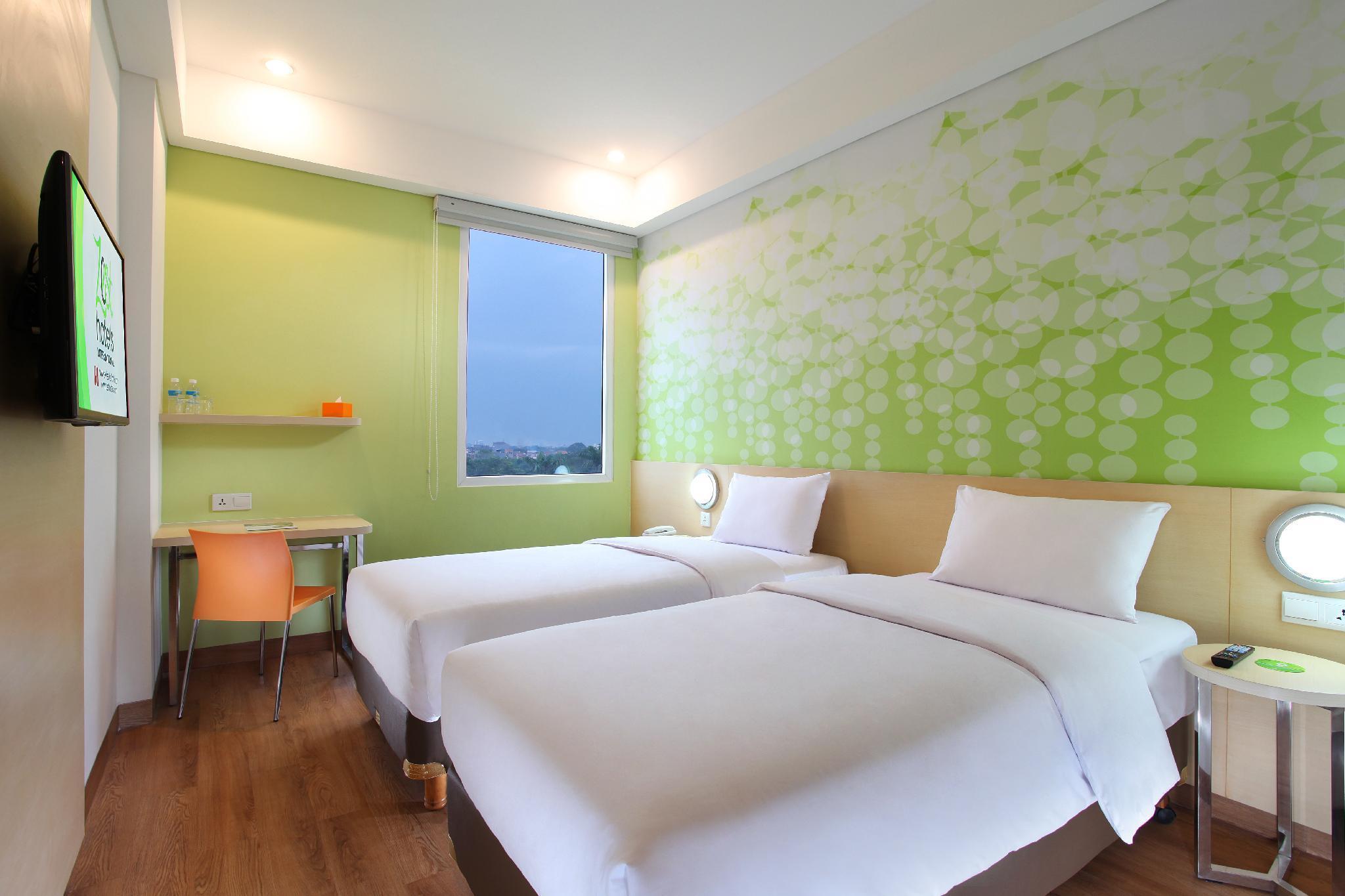Zest Airport Jakarta By Swiss-Belhotel International Tangerang Exterior photo