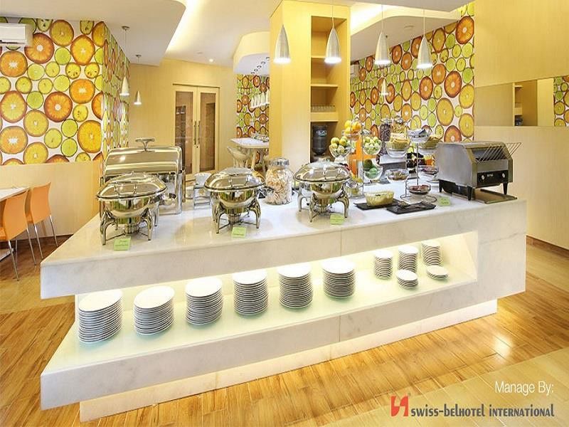 Zest Airport Jakarta By Swiss-Belhotel International Tangerang Exterior photo