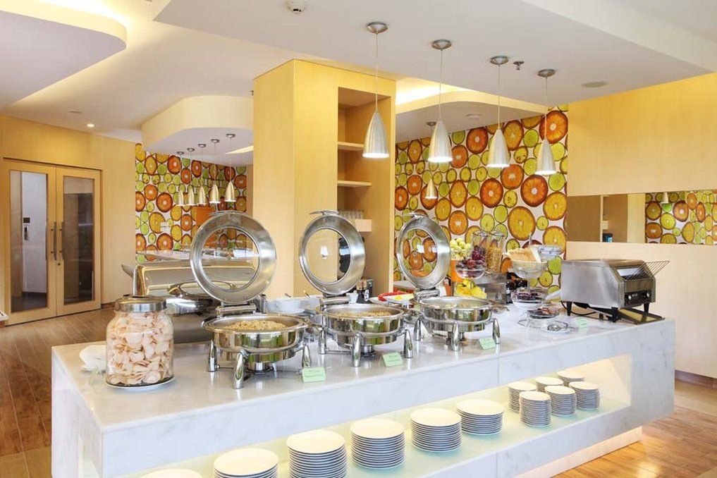 Zest Airport Jakarta By Swiss-Belhotel International Tangerang Exterior photo